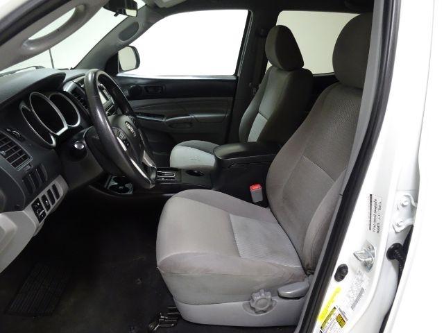 Toyota Tacoma 2WD Double Cab I4 AT (Natl) 2013