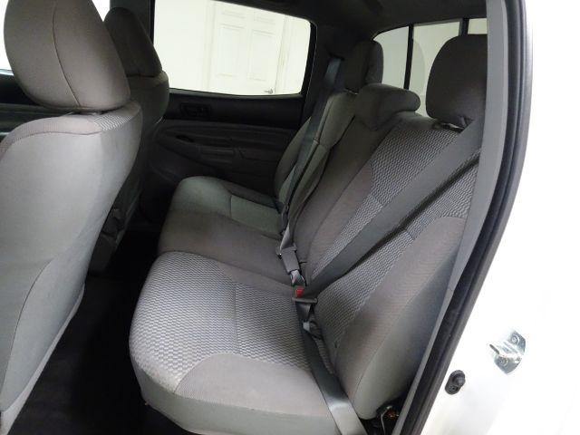 Toyota Tacoma 2WD Double Cab I4 AT (Natl) 2013