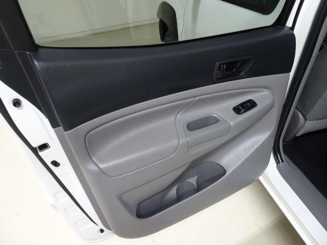Toyota Tacoma 2WD Double Cab I4 AT (Natl) 2013
