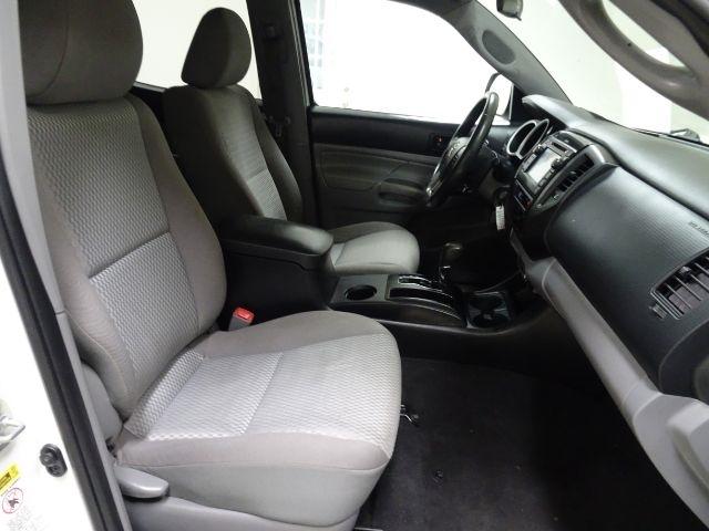 Toyota Tacoma 2WD Double Cab I4 AT (Natl) 2013