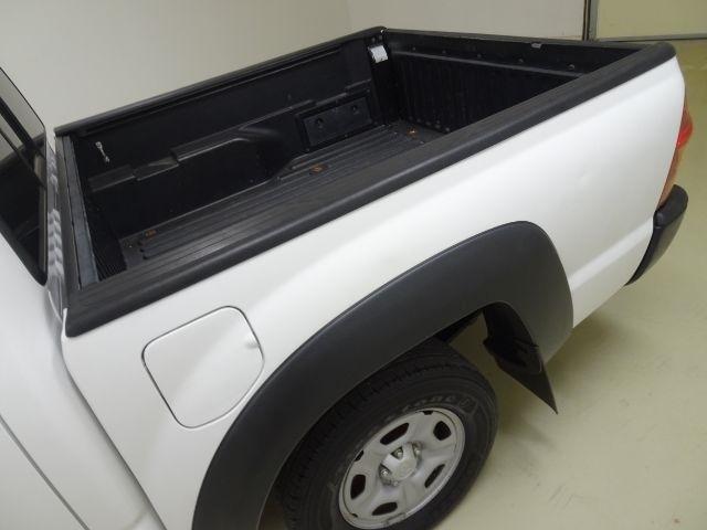 Toyota Tacoma 2WD Double Cab I4 AT (Natl) 2013