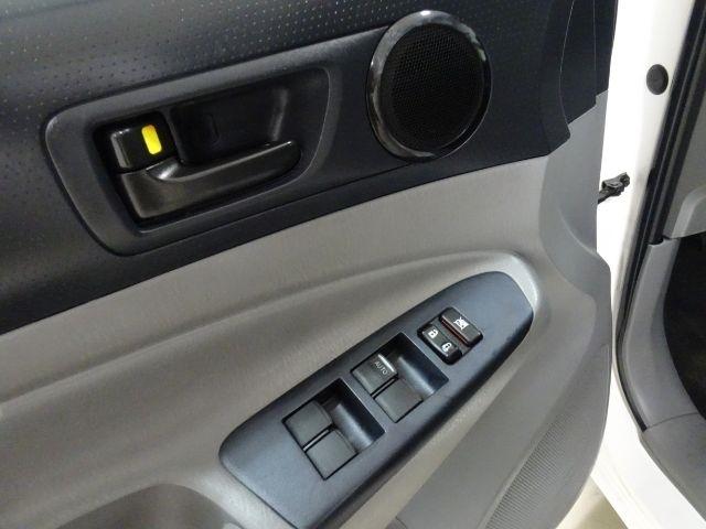 Toyota Tacoma 2WD Double Cab I4 AT (Natl) 2013