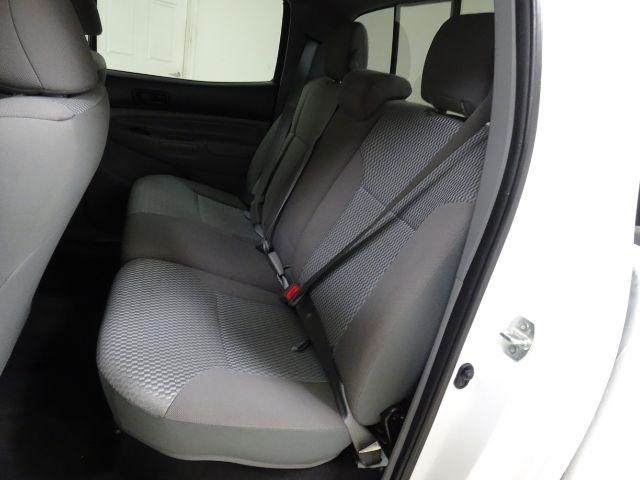 Toyota Tacoma 2WD Double Cab I4 AT (Natl) 2013