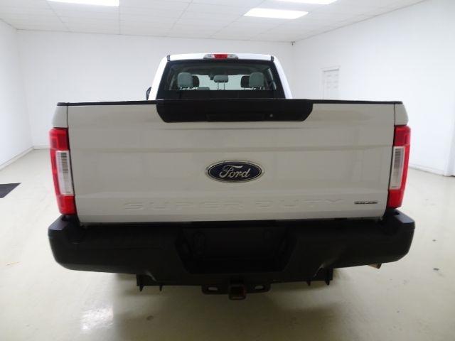 Ford Super Duty F-250 SRW King Ranch 2WD Crew Cab 8' Box 2017