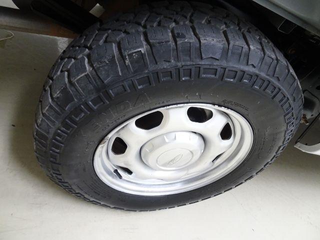 Ford F-150 2WD Reg Cab 145" XLT w/Mid-Box Prep 2010