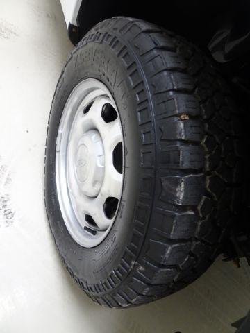 Ford F-150 2WD Reg Cab 145" XLT w/Mid-Box Prep 2010