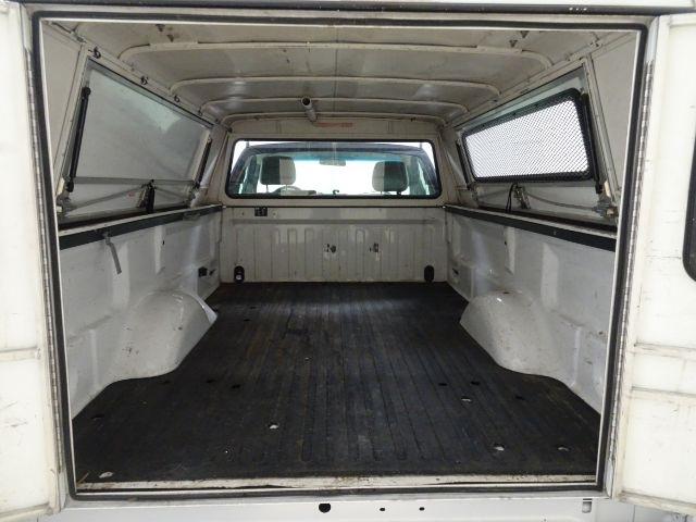 Ford F-150 2WD Reg Cab 145" XLT w/Mid-Box Prep 2010