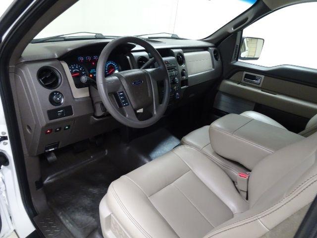 Ford F-150 2WD Reg Cab 145" XLT w/Mid-Box Prep 2010