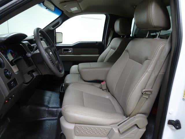 Ford F-150 2WD Reg Cab 145" XLT w/Mid-Box Prep 2010