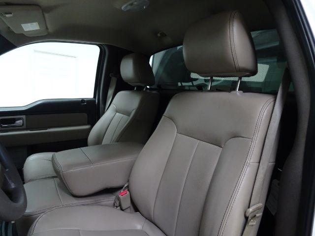 Ford F-150 2WD Reg Cab 145" XLT w/Mid-Box Prep 2010