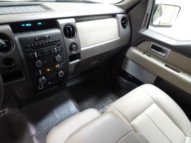 Ford F-150 2WD Reg Cab 145" XLT w/Mid-Box Prep 2010
