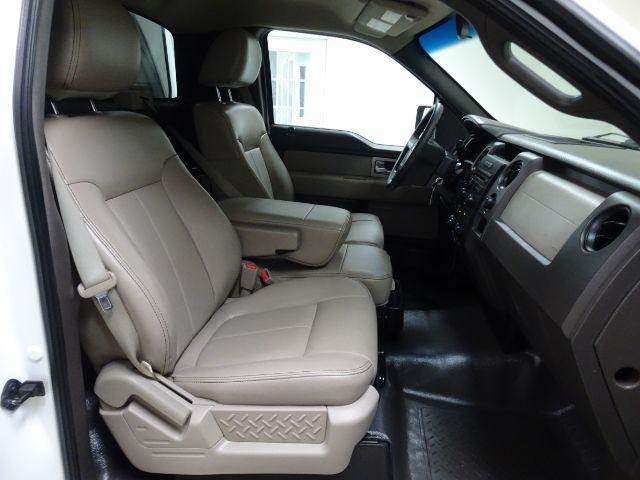 Ford F-150 2WD Reg Cab 145" XLT w/Mid-Box Prep 2010