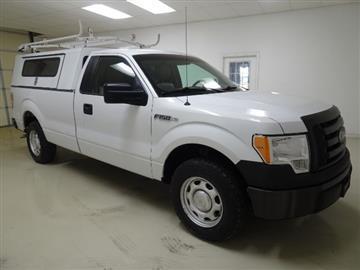 2010 Ford F-150 2WD Reg Cab 145" XLT w/Mid-Box Prep