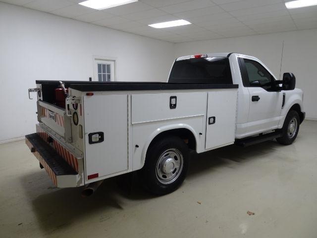 Ford Super Duty F-250 SRW XLT 2WD Reg Cab 8' Box 2019