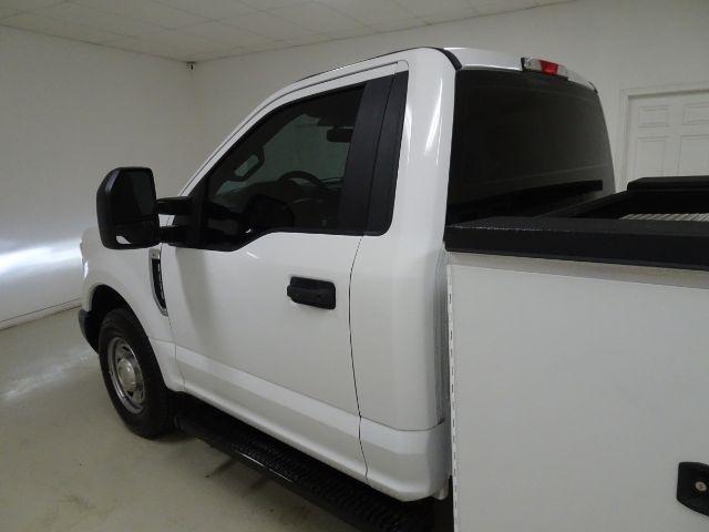 Ford Super Duty F-250 SRW XLT 2WD Reg Cab 8' Box 2019