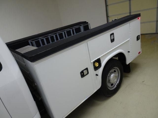 Ford Super Duty F-250 SRW XLT 2WD Reg Cab 8' Box 2019