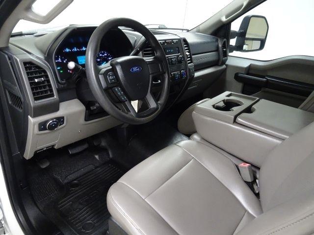 Ford Super Duty F-250 SRW XLT 2WD Reg Cab 8' Box 2019