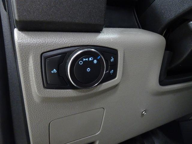 Ford Super Duty F-250 SRW XLT 2WD Reg Cab 8' Box 2019