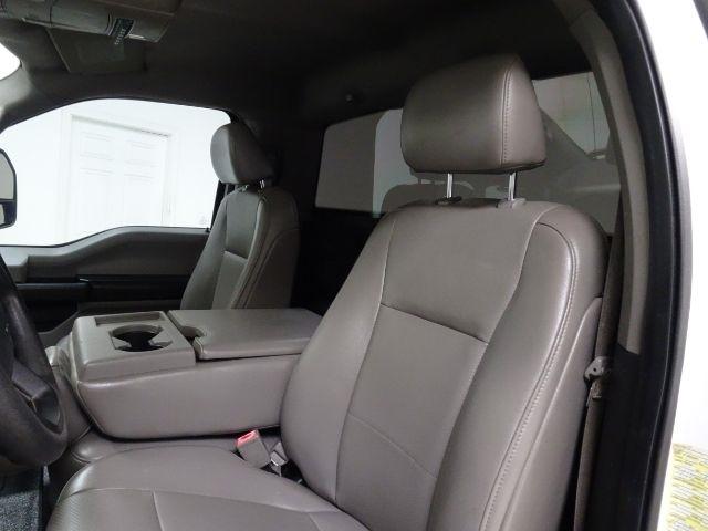 Ford Super Duty F-250 SRW XLT 2WD Reg Cab 8' Box 2019