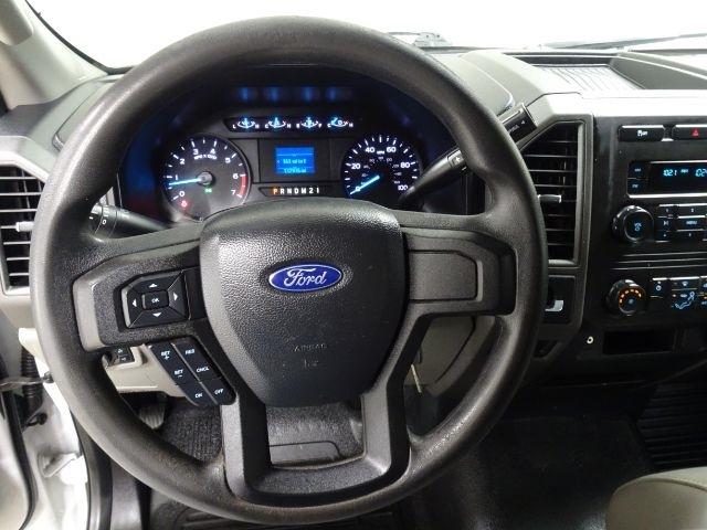 Ford Super Duty F-250 SRW XLT 2WD Reg Cab 8' Box 2019