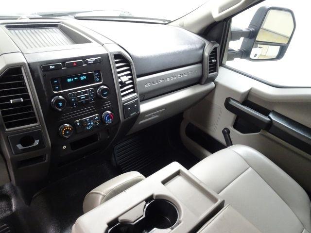 Ford Super Duty F-250 SRW XLT 2WD Reg Cab 8' Box 2019