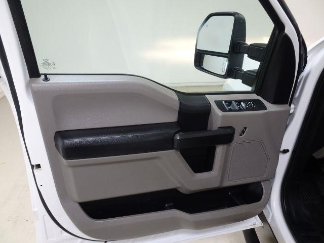 Ford Super Duty F-250 SRW King Ranch 2WD Crew Cab 8' Box 2019
