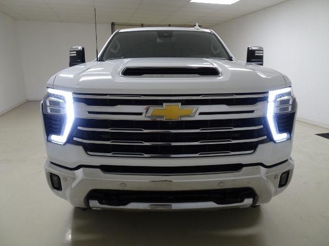 Chevrolet Silverado 2500HD 4WD Crew Cab 159" LTZ 2024