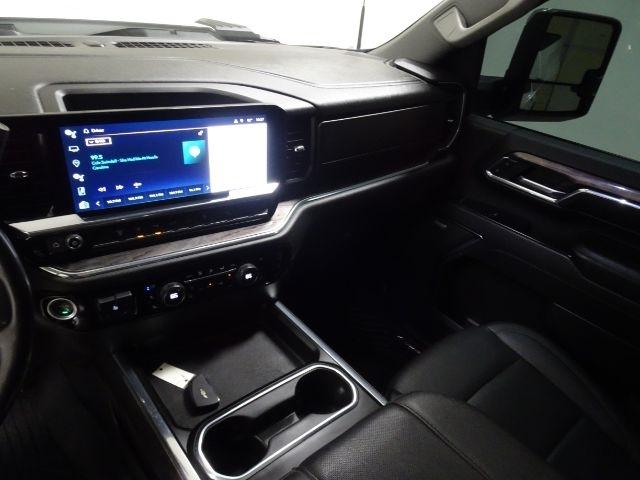 Chevrolet Silverado 2500HD 4WD Crew Cab 159" LTZ 2024