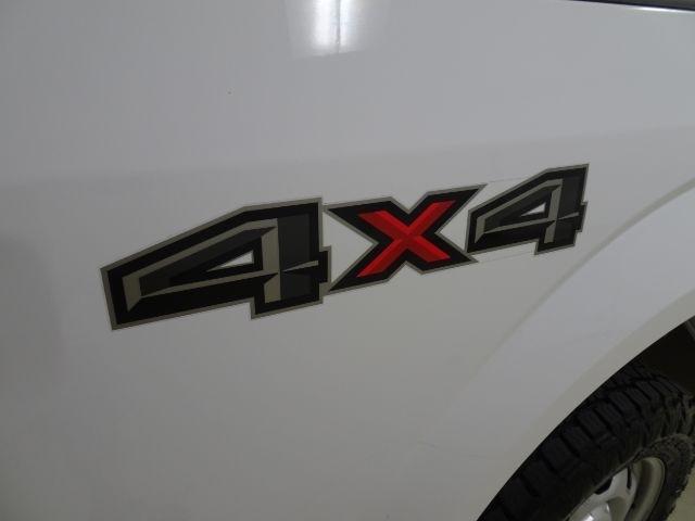 Ford F-150 Lariat 4WD SuperCab 8' Box 2017