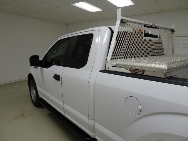 Ford F-150 Lariat 4WD SuperCab 8' Box 2017