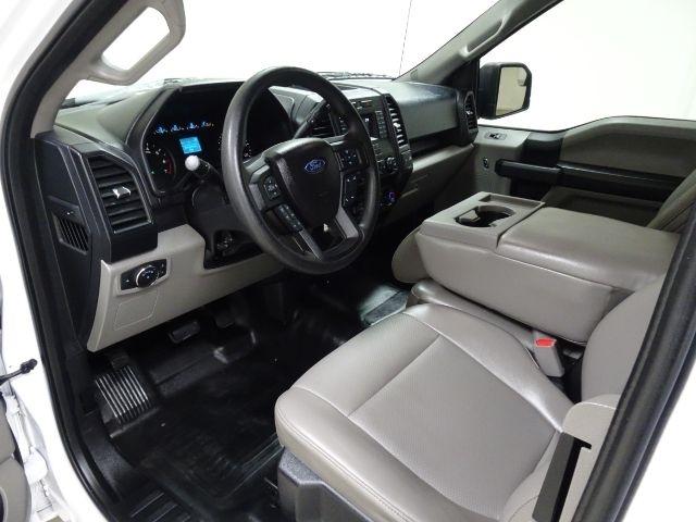 Ford F-150 Lariat 4WD SuperCab 8' Box 2017