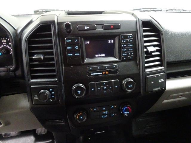 Ford F-150 Lariat 4WD SuperCab 8' Box 2017