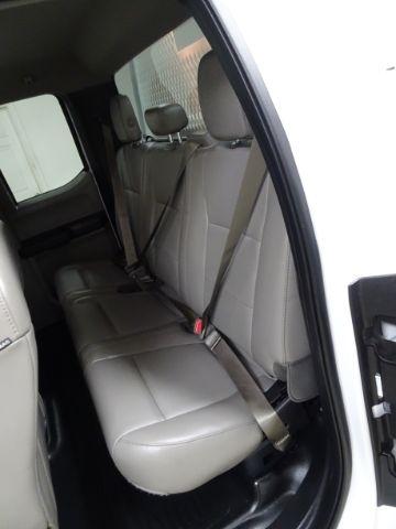 Ford F-150 Lariat 4WD SuperCab 8' Box 2017