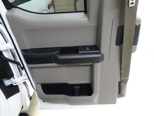 Ford F-150 Lariat 4WD SuperCab 8' Box 2017