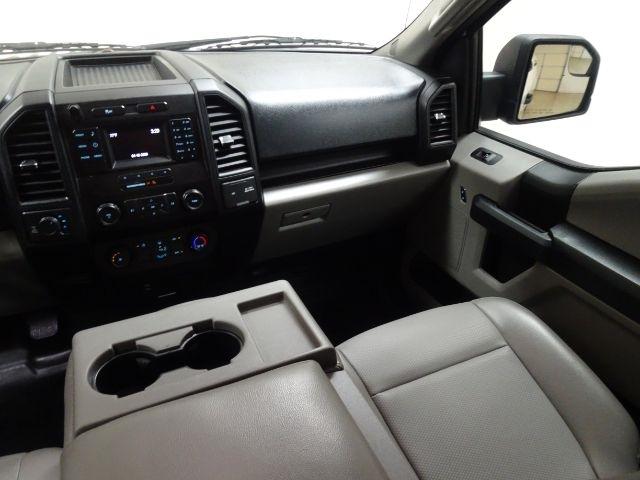 Ford F-150 Lariat 4WD SuperCab 8' Box 2017