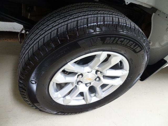 Chevrolet Silverado 1500 4WD Crew Cab 147" LT w/1LT 2025