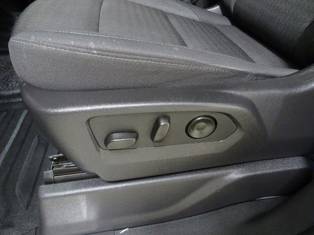 Chevrolet Silverado 1500 4WD Crew Cab 147" LT w/1LT 2025