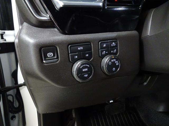 Chevrolet Silverado 1500 4WD Crew Cab 147" LT w/1LT 2025