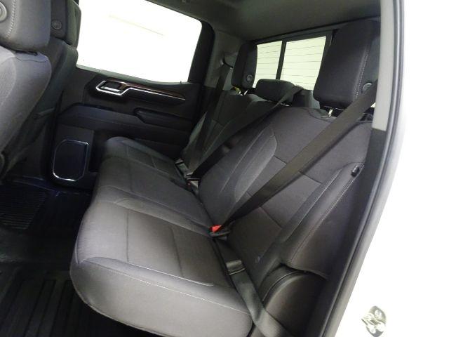 Chevrolet Silverado 1500 4WD Crew Cab 147" LT w/1LT 2025