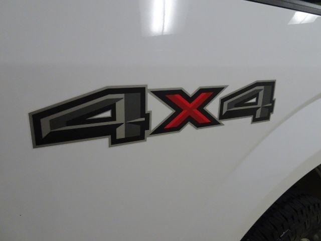 Ford F-150 4WD SuperCab 145" Lariat 2016