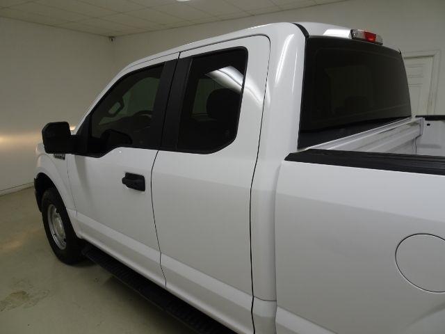 Ford F-150 4WD SuperCab 145" Lariat 2016