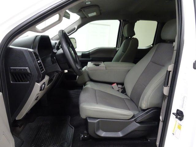 Ford F-150 4WD SuperCab 145" Lariat 2016