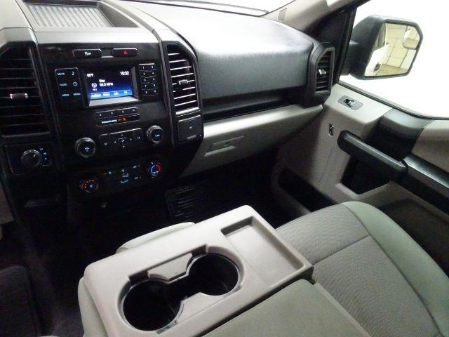 Ford F-150 4WD SuperCab 145" Lariat 2016