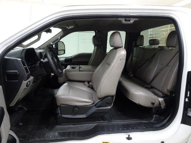 Ford Super Duty F-250 SRW Lariat 2WD SuperCab 8' Box 2019