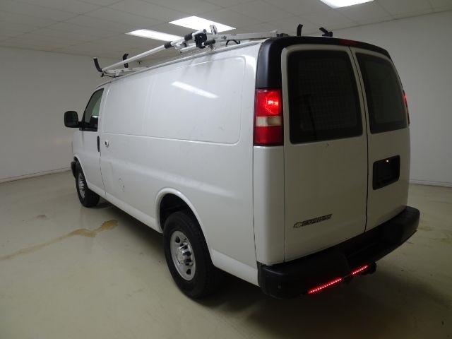 Chevrolet Express Cargo Van RWD 2500 135" 2015