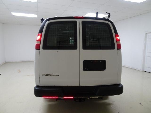 Chevrolet Express Cargo Van RWD 2500 135" 2015