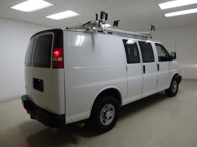 Chevrolet Express Cargo Van RWD 2500 135" 2015