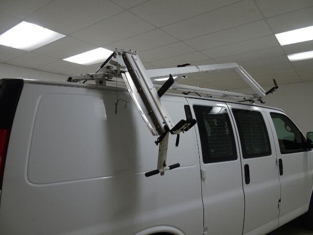Chevrolet Express Cargo Van RWD 2500 135" 2015