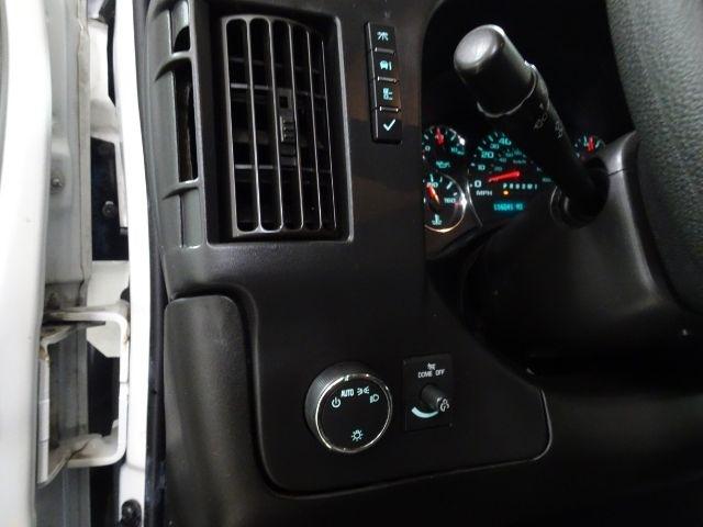Chevrolet Express Cargo Van RWD 2500 135" 2015