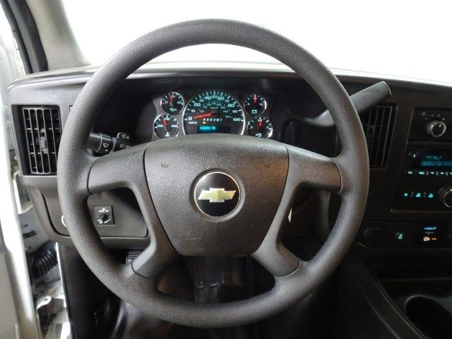 Chevrolet Express Cargo Van RWD 2500 135" 2015